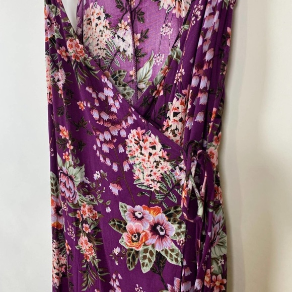 Gianni Bini Dresses Purple Floral Wrap/Tie Midi Dress - Picture 10 of 14